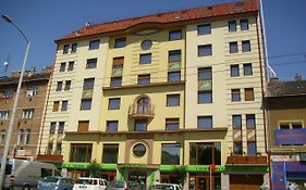 Green Hotel Budapest